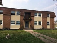 Building Photo - 2820 John Ave