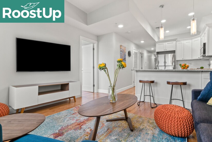 Building Photo - Furnished Bedroom with Private Bath in South Boston