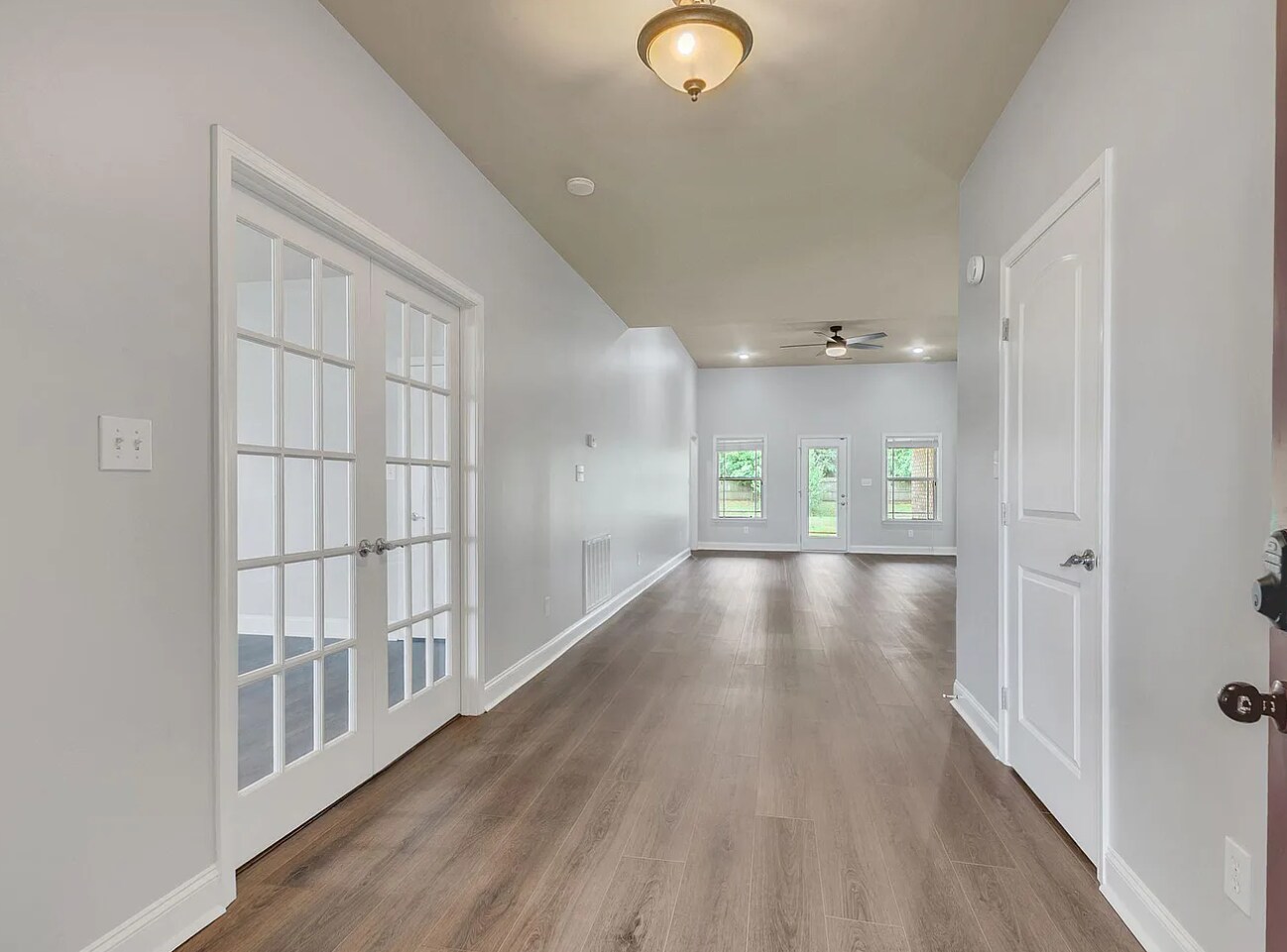 Building Photo - 24580 Silent Spring Dr