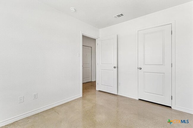 Building Photo - 1226 Lehmann Dr