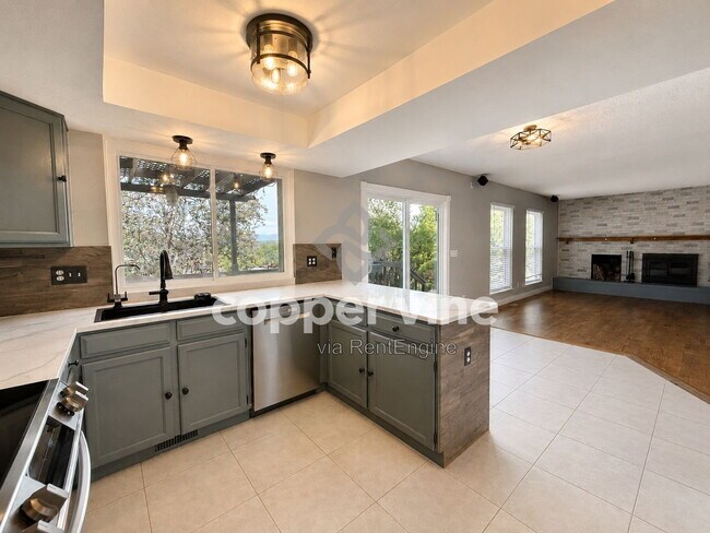 Building Photo - 4249 W 110th Pl