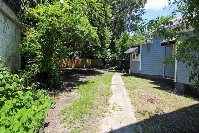 Building Photo - 294 Sumter St