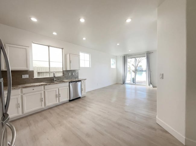 Building Photo - 2724 Bertolani Cir