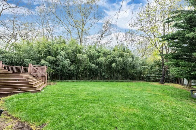 Building Photo - 55 Auryansen Ct