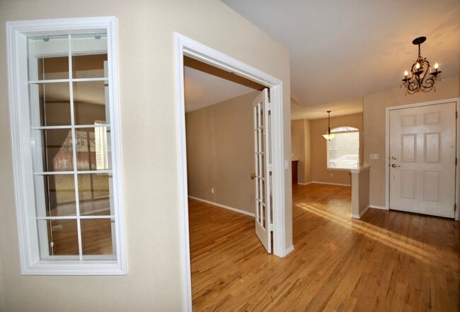 Building Photo - CDA Place Neighborhood- 4 bed with basement, cul de sac