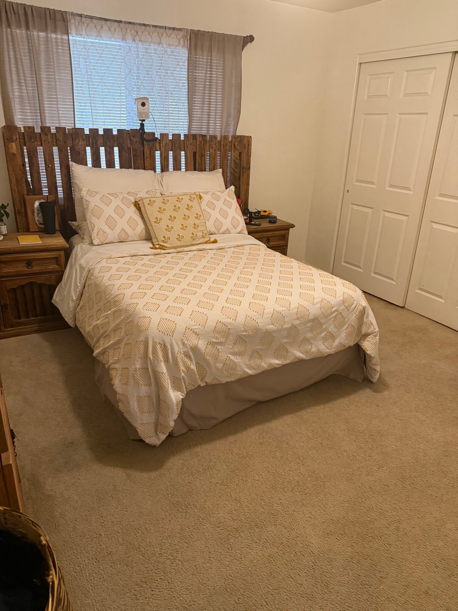 Building Photo - 2536 N Corinthian Garden Dr