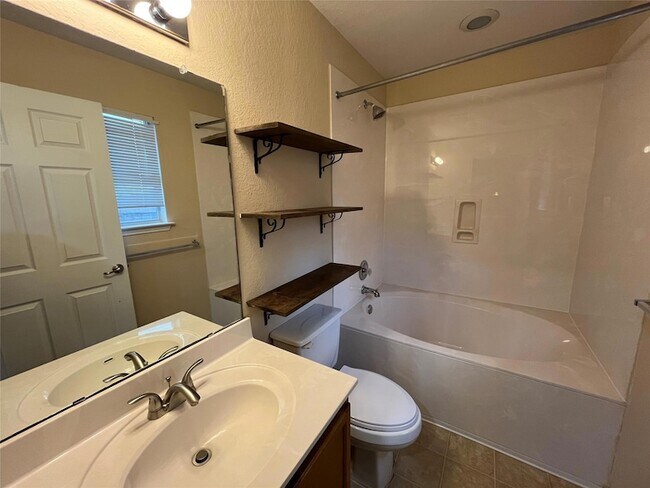 Building Photo - 1409 Coriander Dr