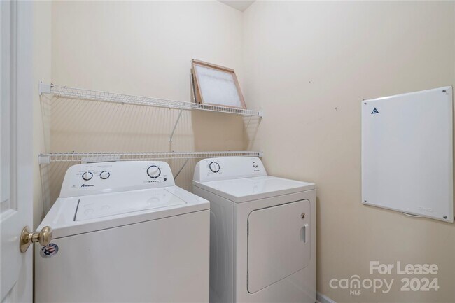 Building Photo - 20309 Northport Dr