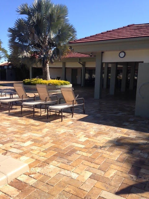 Building Photo - 8425 Casa Del Lago