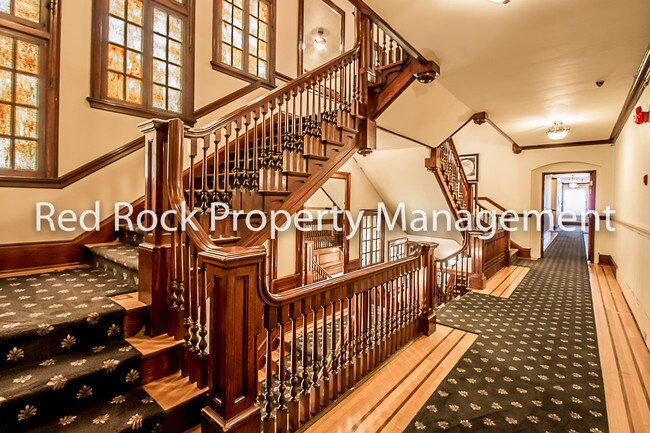 Building Photo - 507 S Howard St