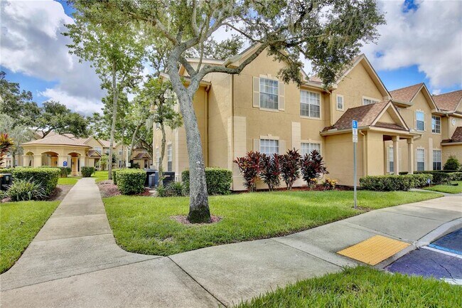 Building Photo - 860 Grand Regency Pointe