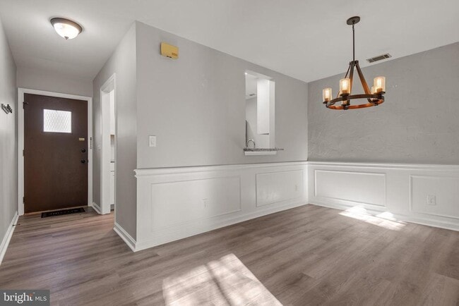 Building Photo - 926 Rhue Haus Ln