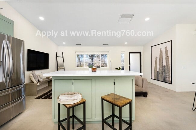Building Photo - Exceptional Vacation Style Home