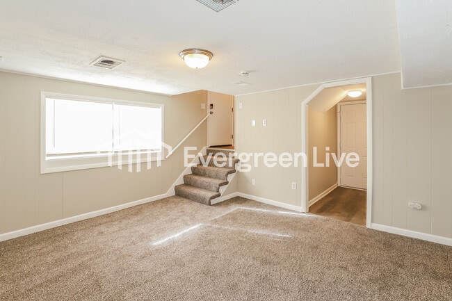 Building Photo - 4719 NW Fisk Ave