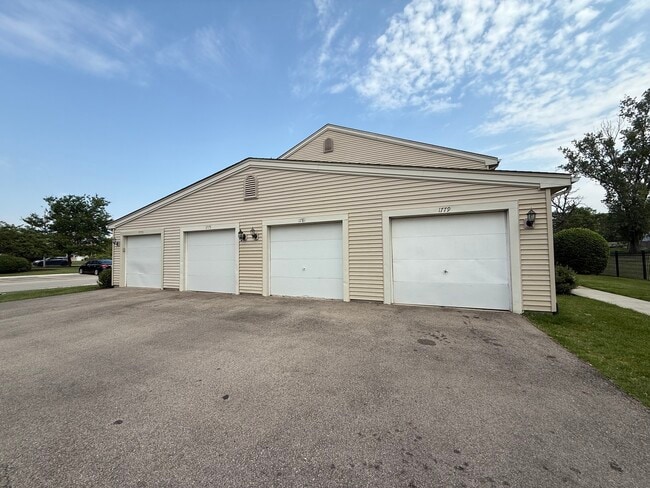 Building Photo - 1779 Queensbury Cir