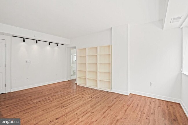 Primary Photo - 1225 13th St NW