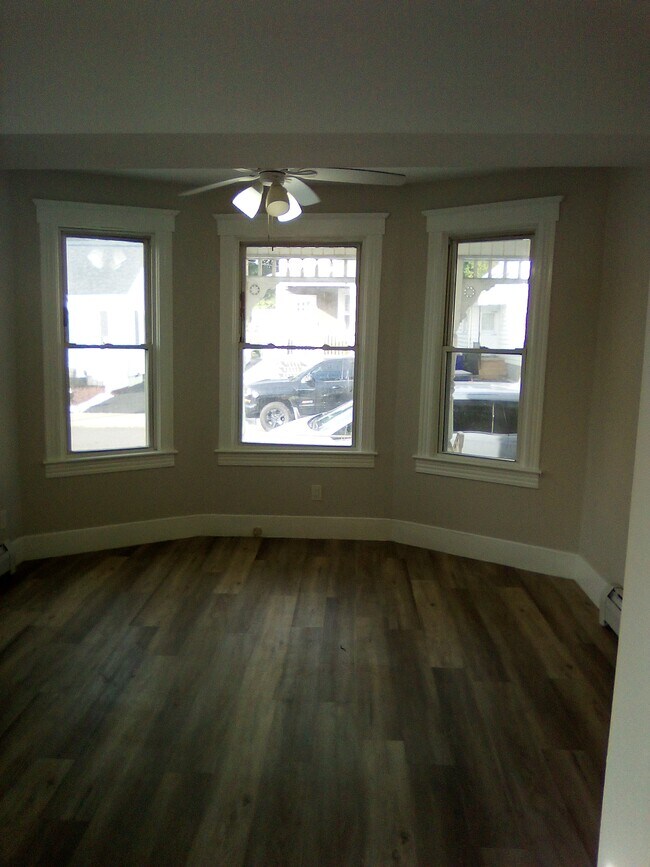 Building Photo - 239 Butler St