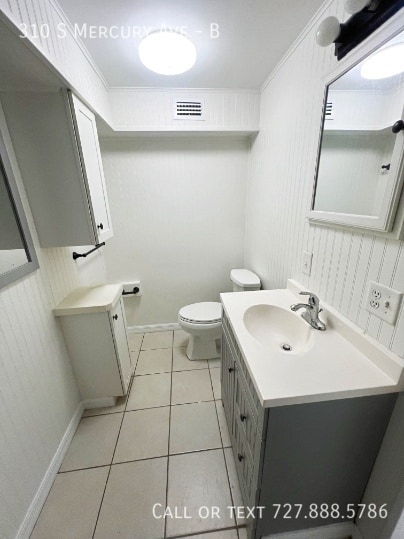 Building Photo - 310 S Mercury Ave