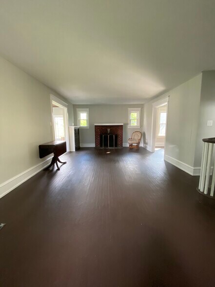 Building Photo - 208 Gateway Blvd