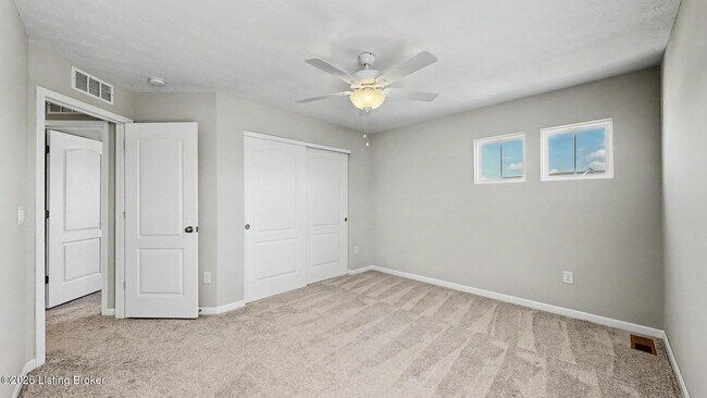 Building Photo - 15802 Stonehouse Ct