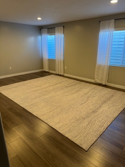 Building Photo - 6508 S Andes Way