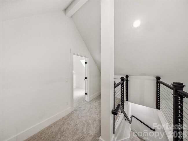 Building Photo - 81 Summer Trees Ln