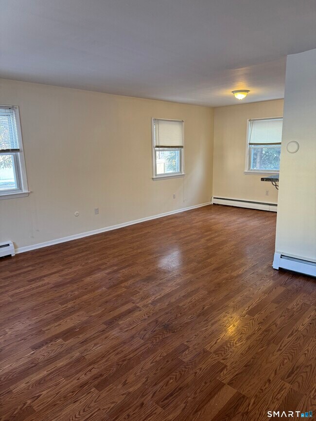 Building Photo - 855 Black Rock Tpke