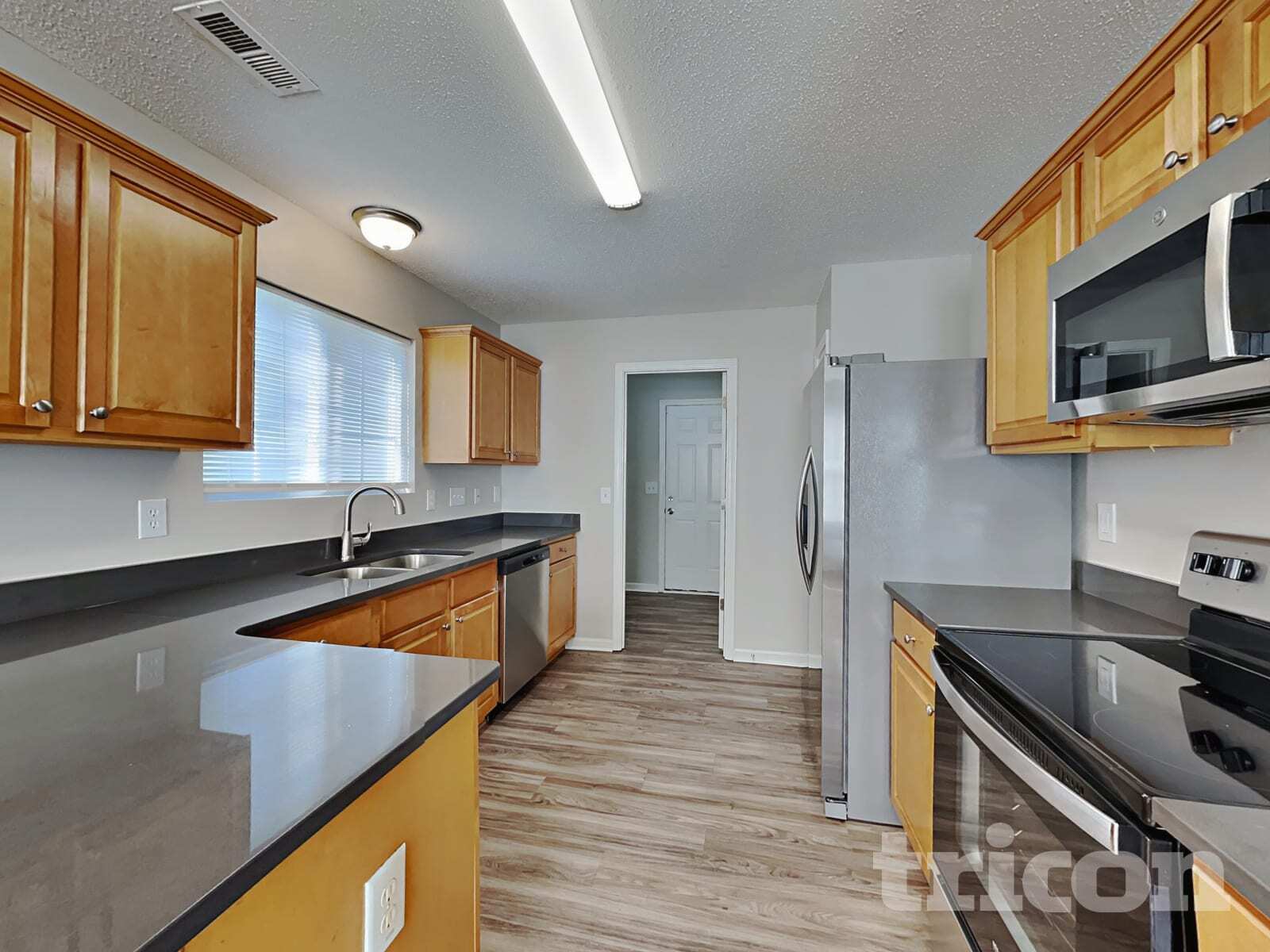 Building Photo - 685 Winners Point