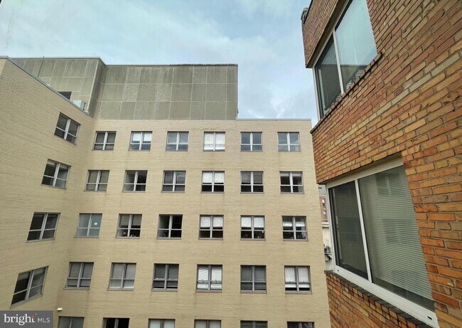 Building Photo - 1727 Massachusetts Ave NW