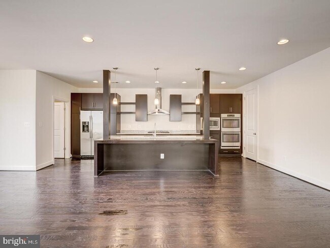 Building Photo - 20447 Codman Dr