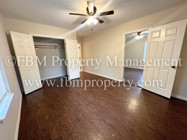 Building Photo - 1020 N Beaton St