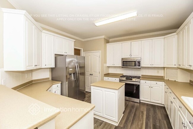 Building Photo - 17032 Stinson Ave