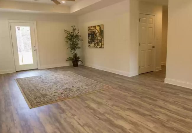 Building Photo - 106 Crown's Pointe