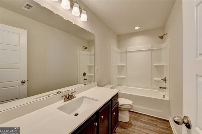 Building Photo - 212 Station Overlook Dr