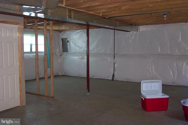 Building Photo - 8435 Chesley Dr