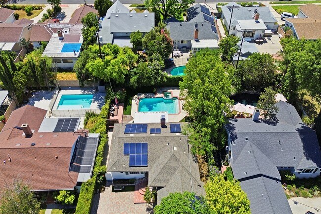 Building Photo - 23020 Haynes St