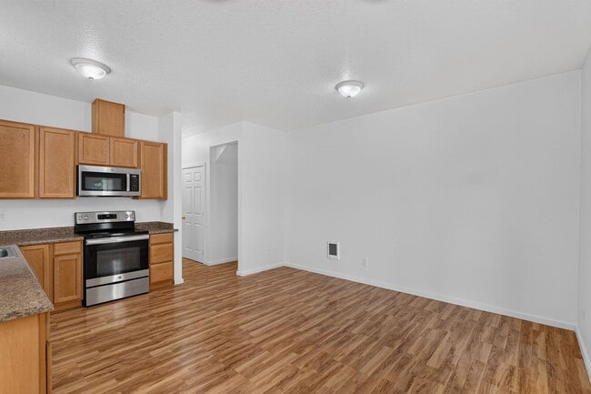Building Photo - 2038 SE 171st Ave