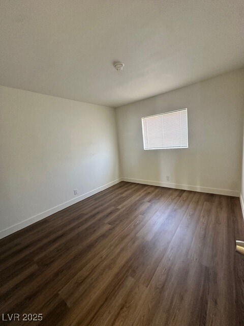 Building Photo - 2121 Oceanus Ln