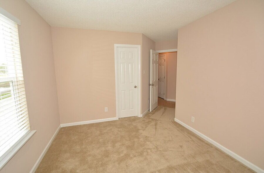 Building Photo - 7732 Mistflower Ln