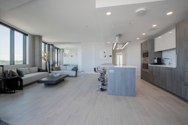 Building Photo - 350 Ocean Ave
