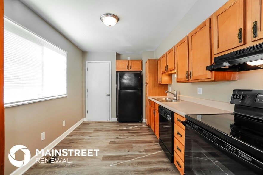 Building Photo - 945 Hodges Dr