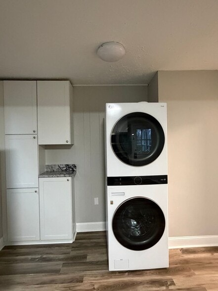 Building Photo - 234 S Peace Haven Rd