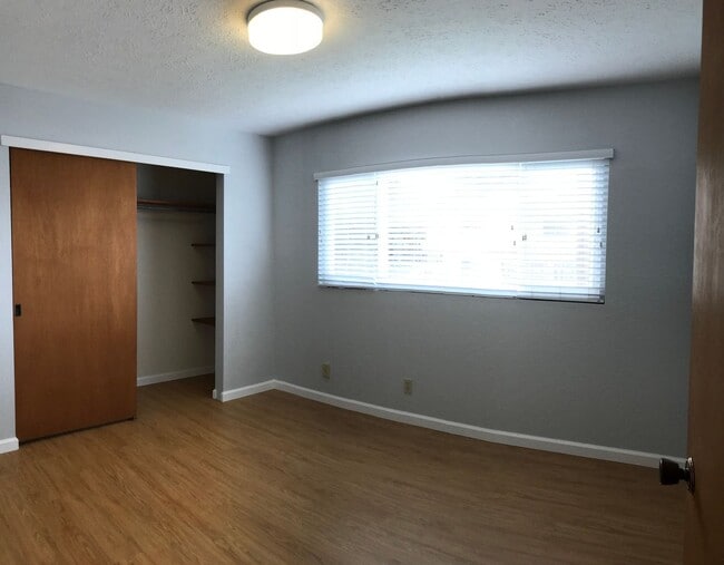 Building Photo - Spacious 5 Bedroom, 2 Bath, 2 Car Carport,...