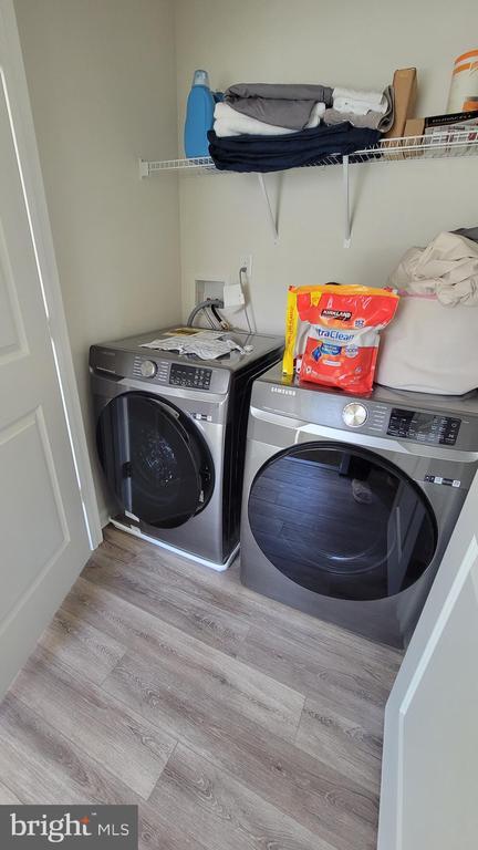 Building Photo - 41 Ways Ln