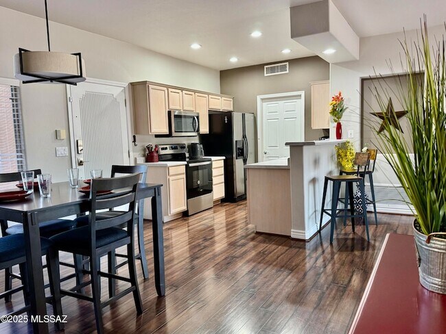 Building Photo - 655 W Vistoso Highlands Dr