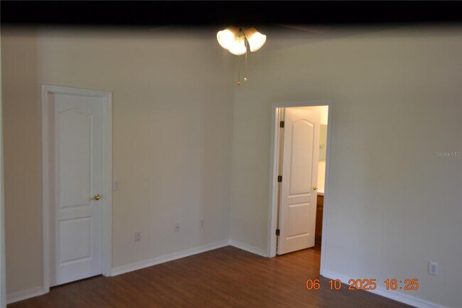 Building Photo - 25947 Terrawood Loop