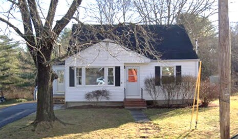 Primary Photo - 66 Rowe Ave