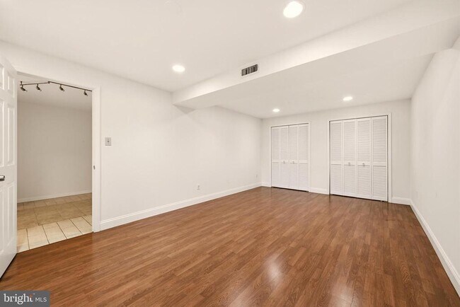 Building Photo - 8400 Thornden Terrace