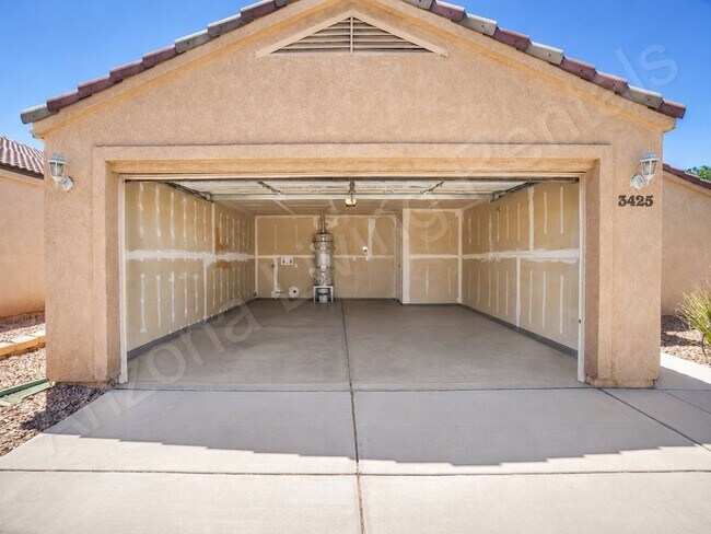 Building Photo - COOL SHADE, COZY LIVING, CONVENIENT LOCATION