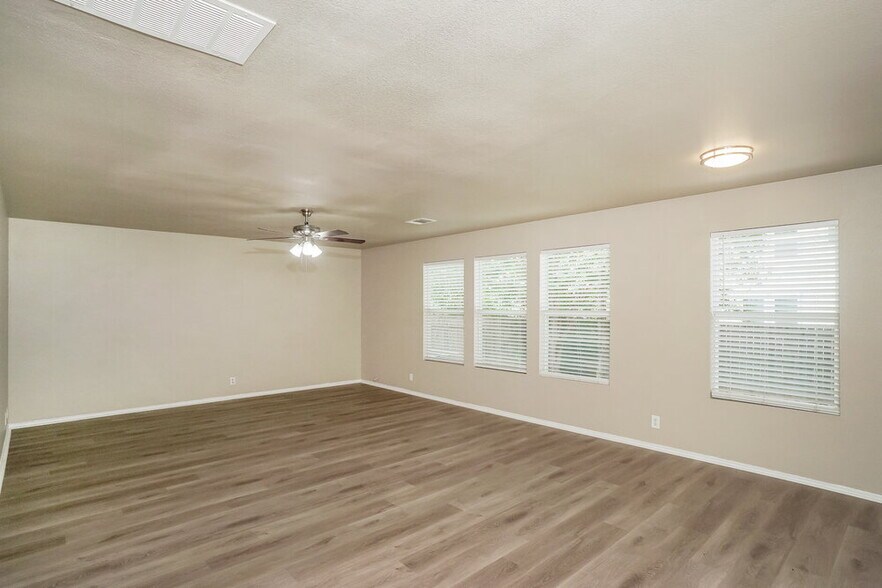 Building Photo - 12642 Sunny Wonder